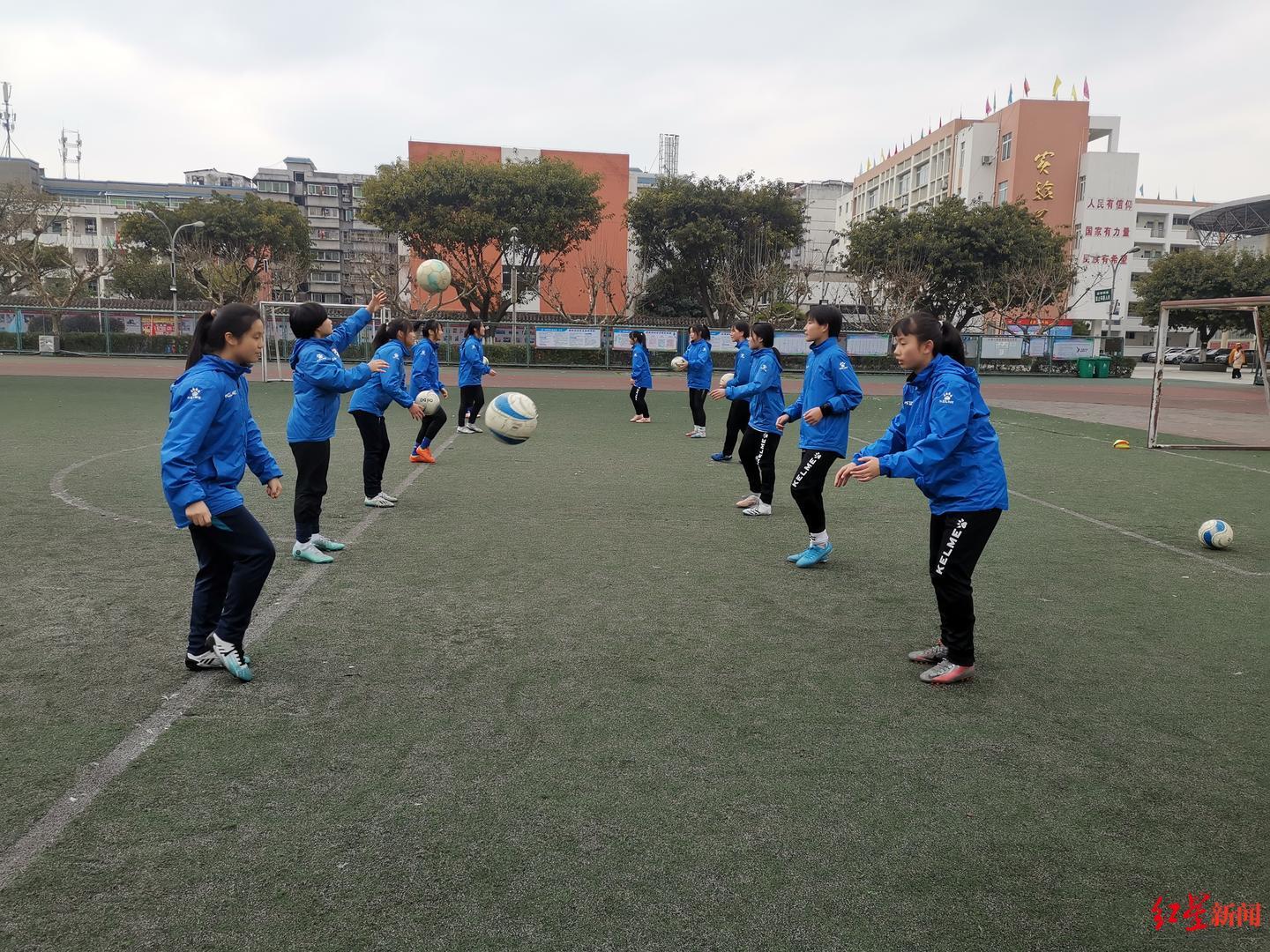 学校足球比赛策划方案