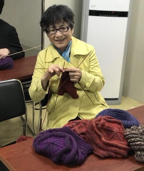 Title: 英文歌咏比赛的魔力时刻