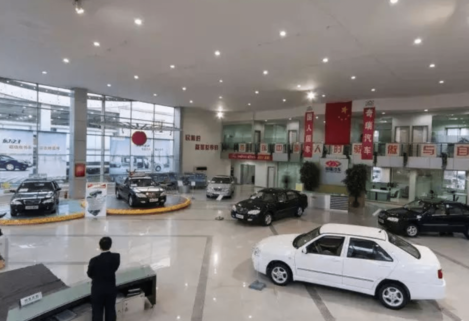 揭秘最新汽车4S店价格！
