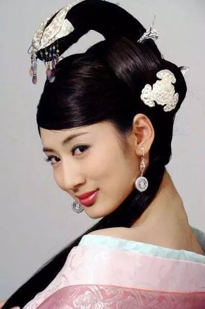 赵合德演员，演艺之路的闪耀之星