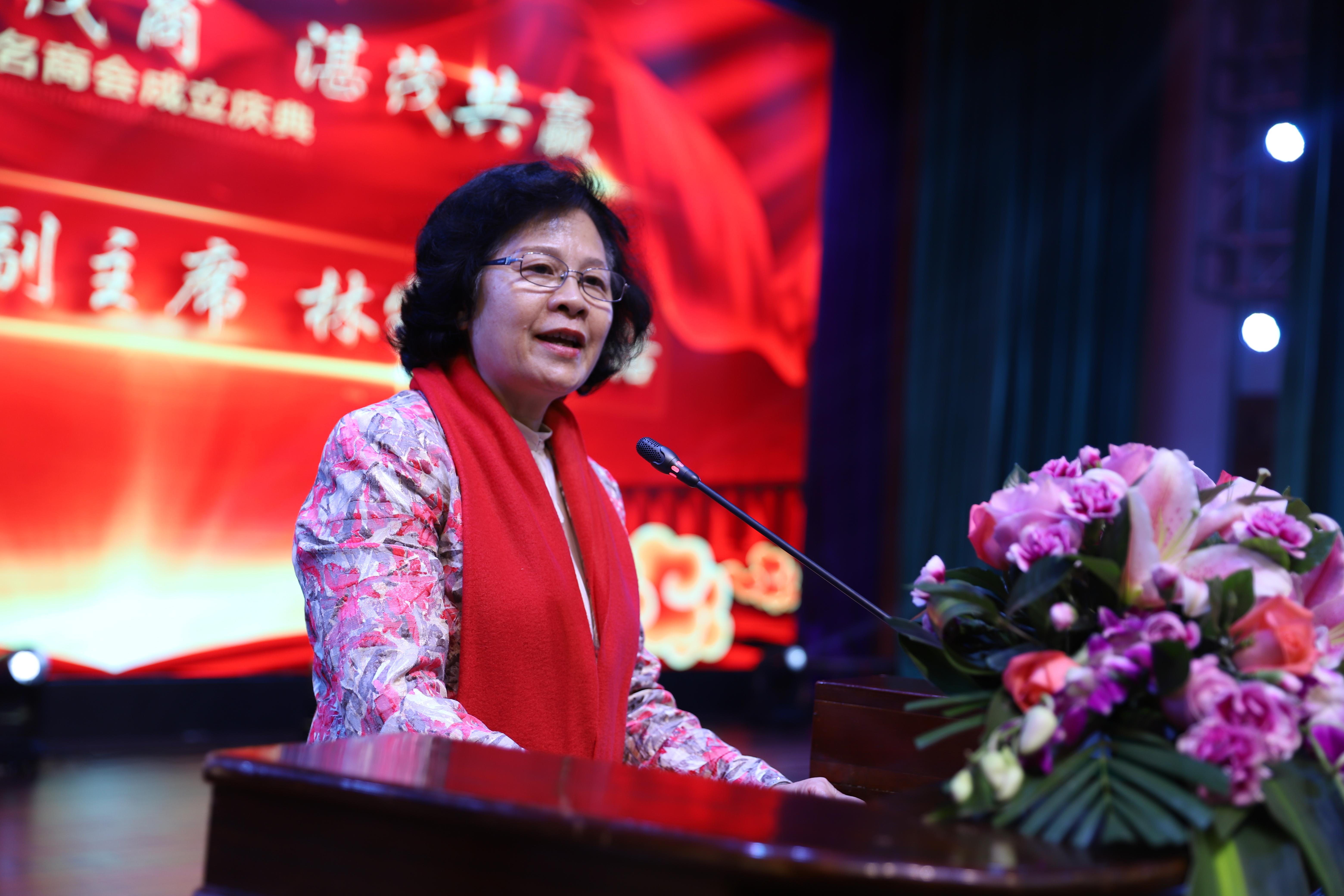 邓维龙最新,邓维龙最新，探索自然美景的旅行，寻找内心的平和