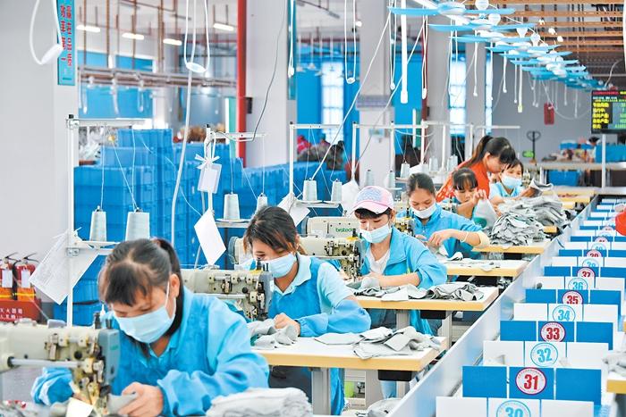 宁明加工区最新动态，自然美景探索之旅，心灵洗涤与重生之旅