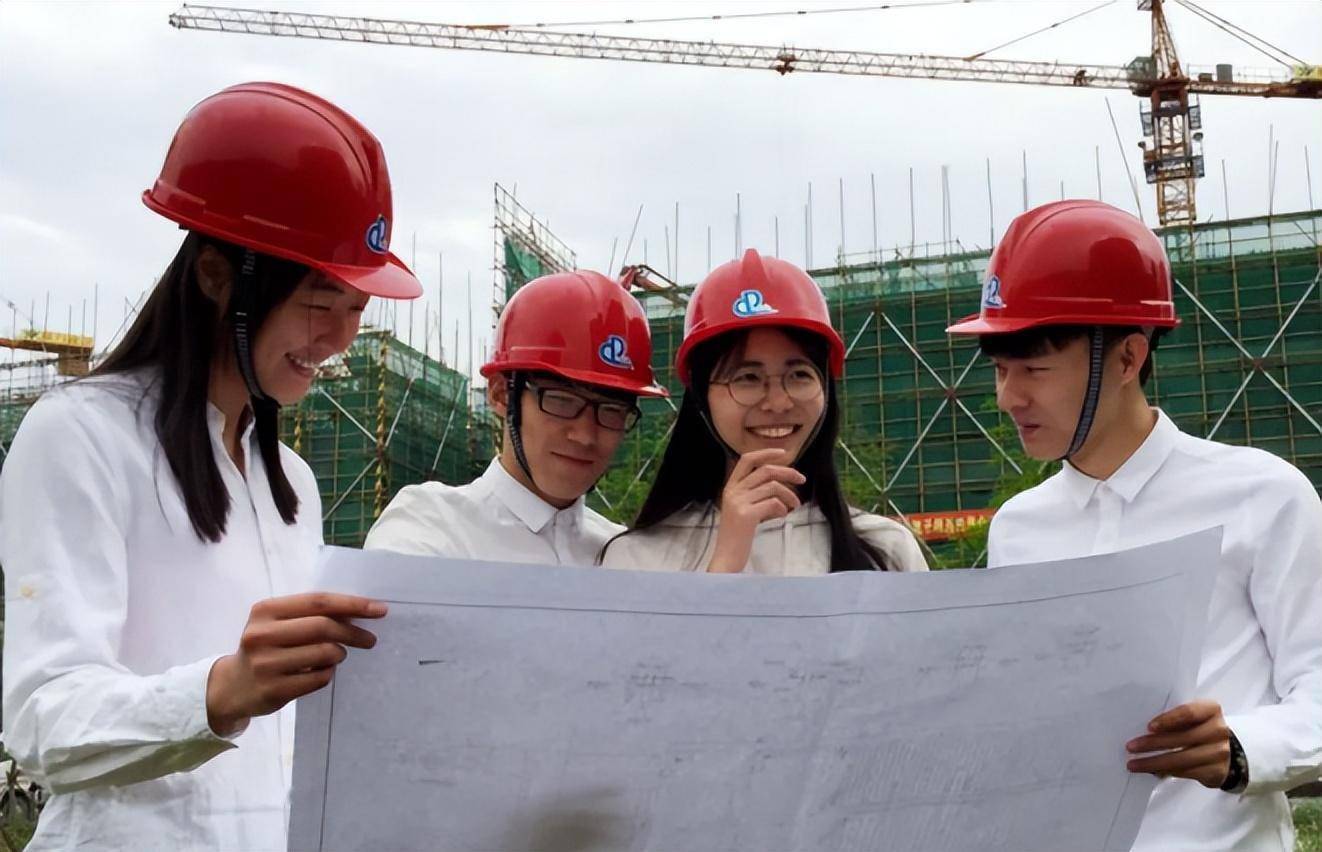 2025精准资料大全免费,完善实施计划_时空版88.131
